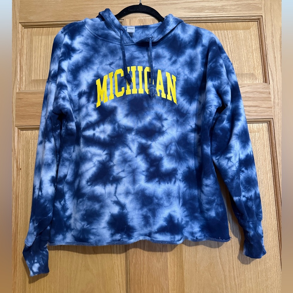 Women’s Michigan Wolverine Tie Dye Hoodie Size Small